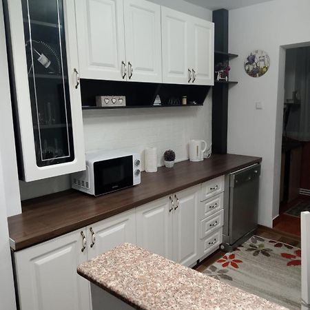 Penti Apartament 수체아바 외부 사진